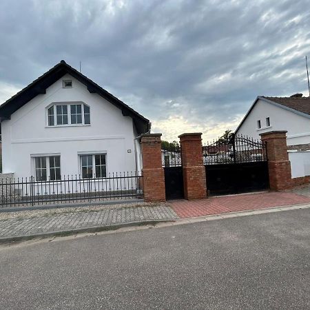 Apartman Svitkov 21 Pardubice Exterior photo