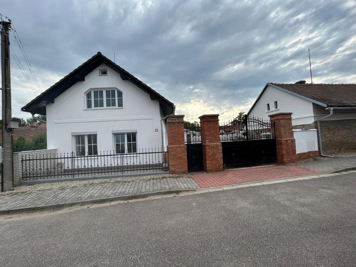 Apartman Svitkov 21 Pardubice Exterior photo