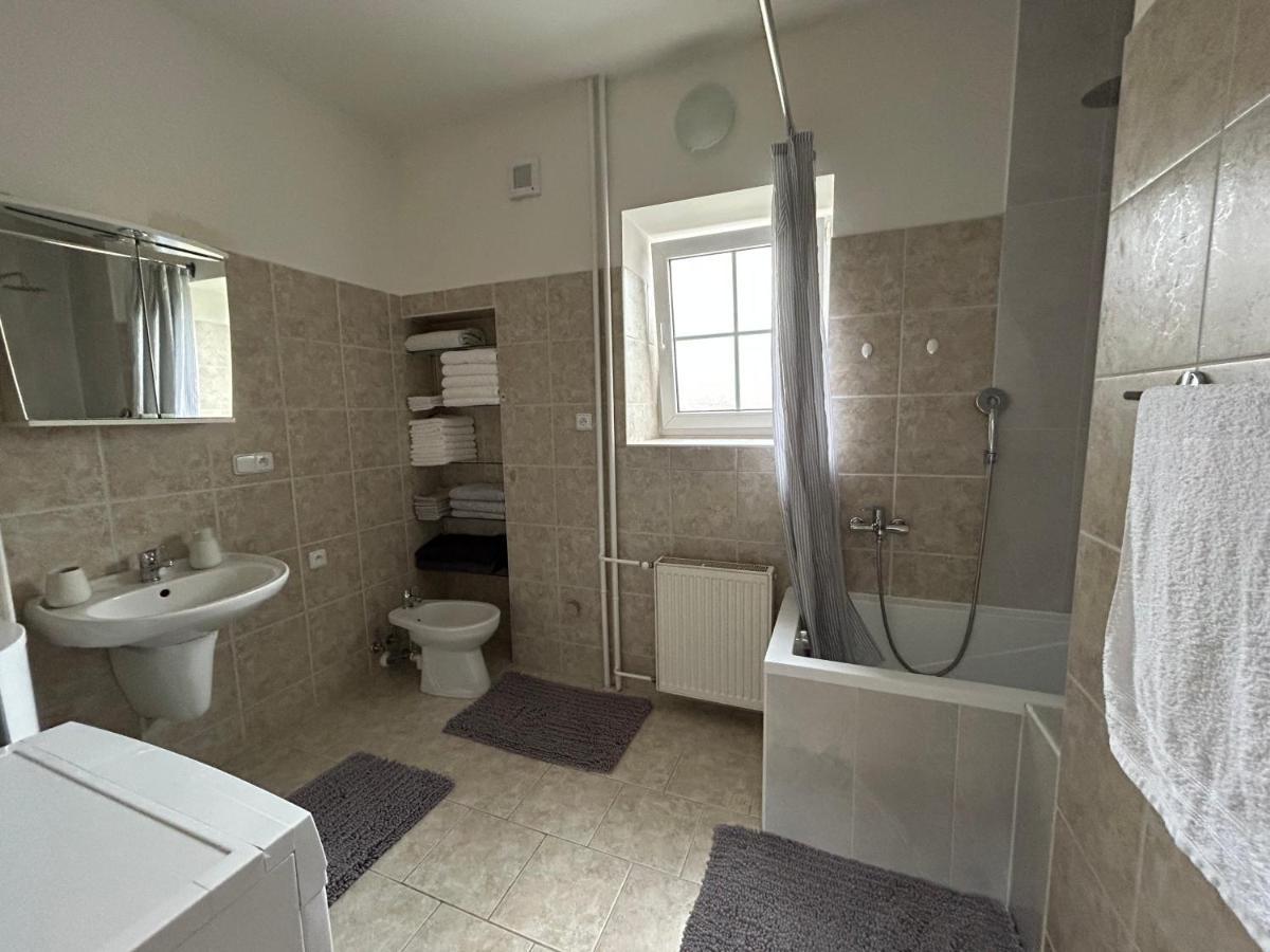 Apartman Svitkov 21 Pardubice Exterior photo